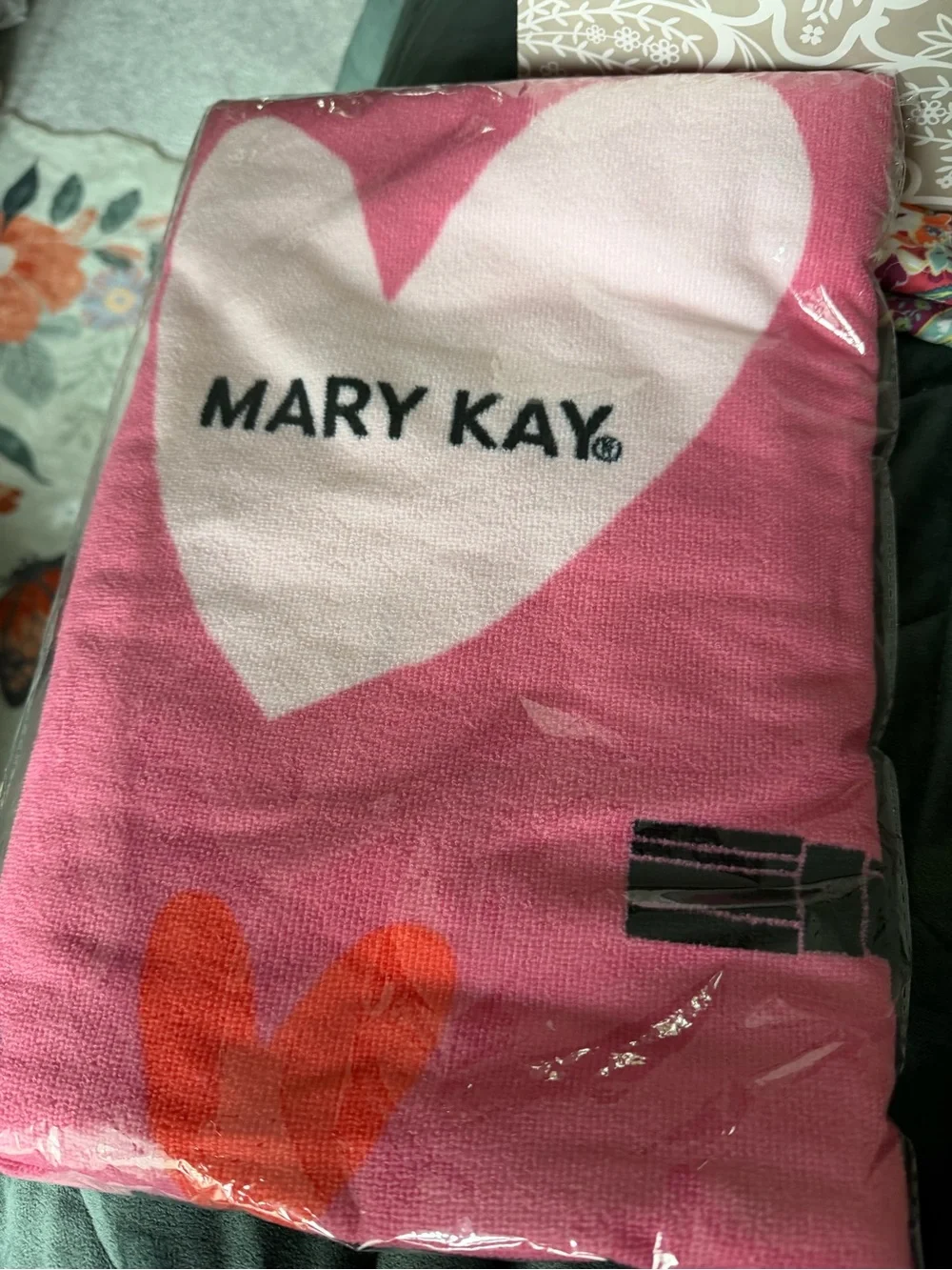 Mary Kay Black & Pink Hanging Cosmetic Organizer with Clear Pockets
